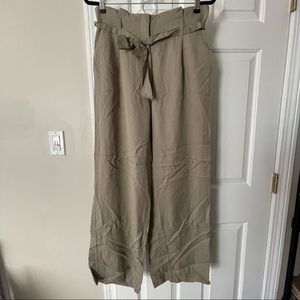 H&M womens wide legged khaki pants